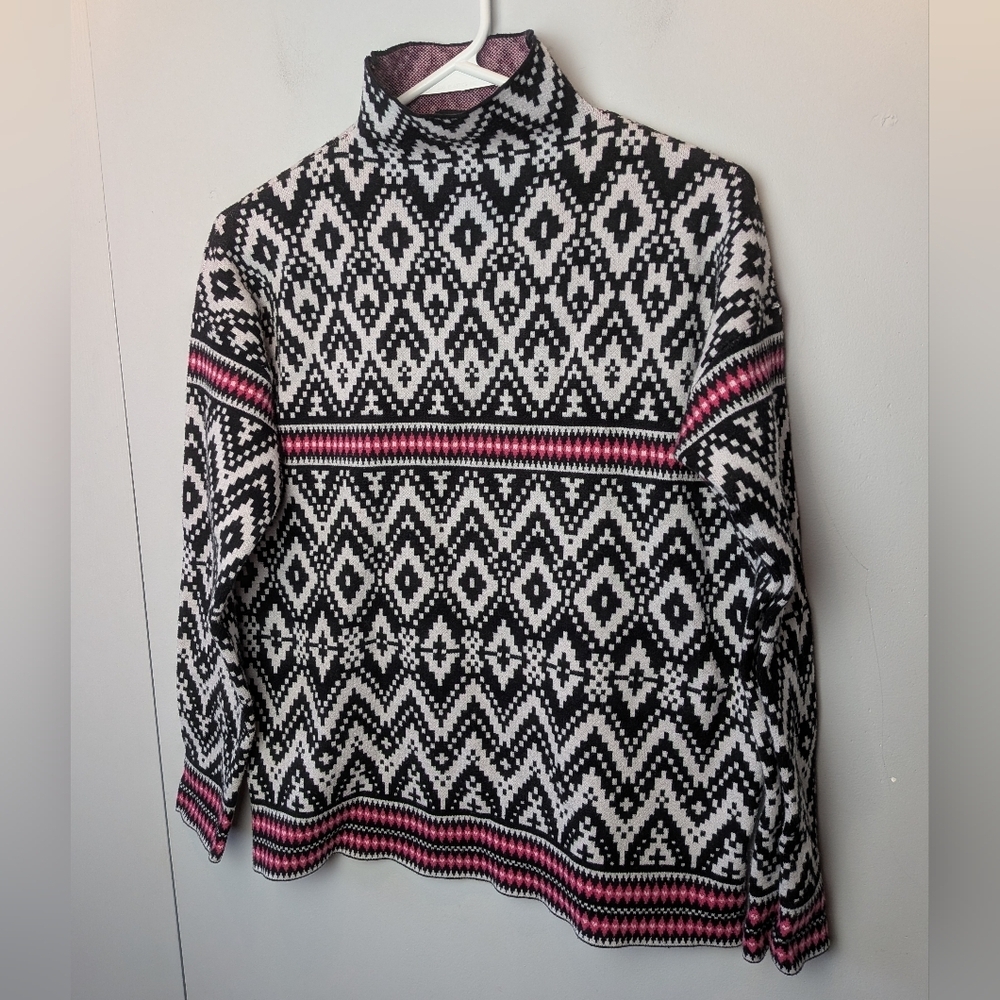TAHARI Women Sweater Turtleneck Long Sleeve Super Soft Size Medium Black White